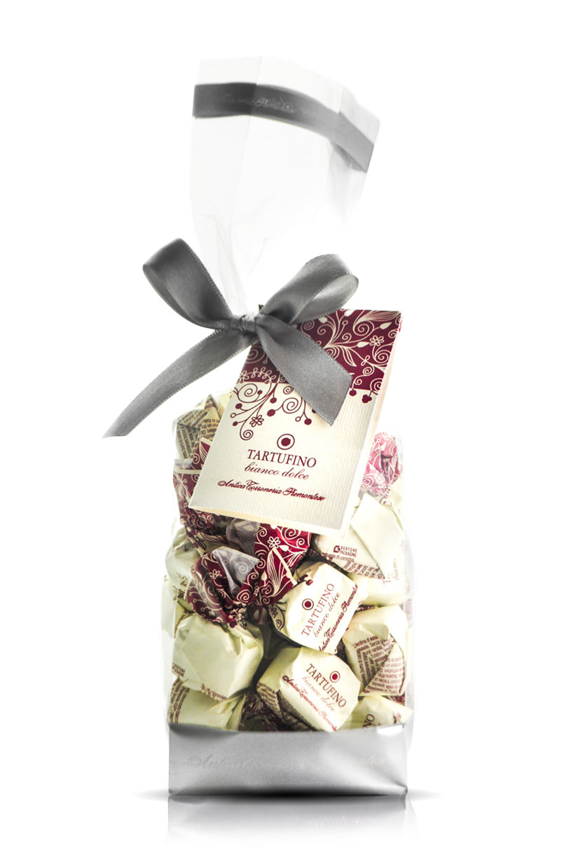 Weißer Nougat Praline Tartufi aus Italien Piemonte