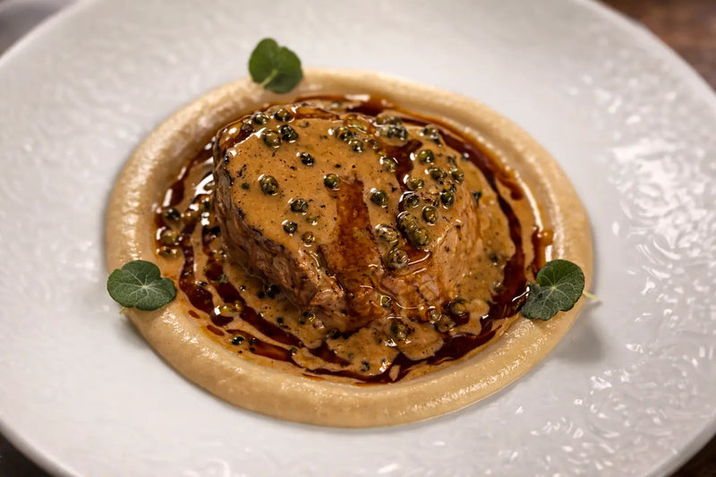Rinderfilet mit grünem Pfeffer & Parmesan-Kartoffelpüree