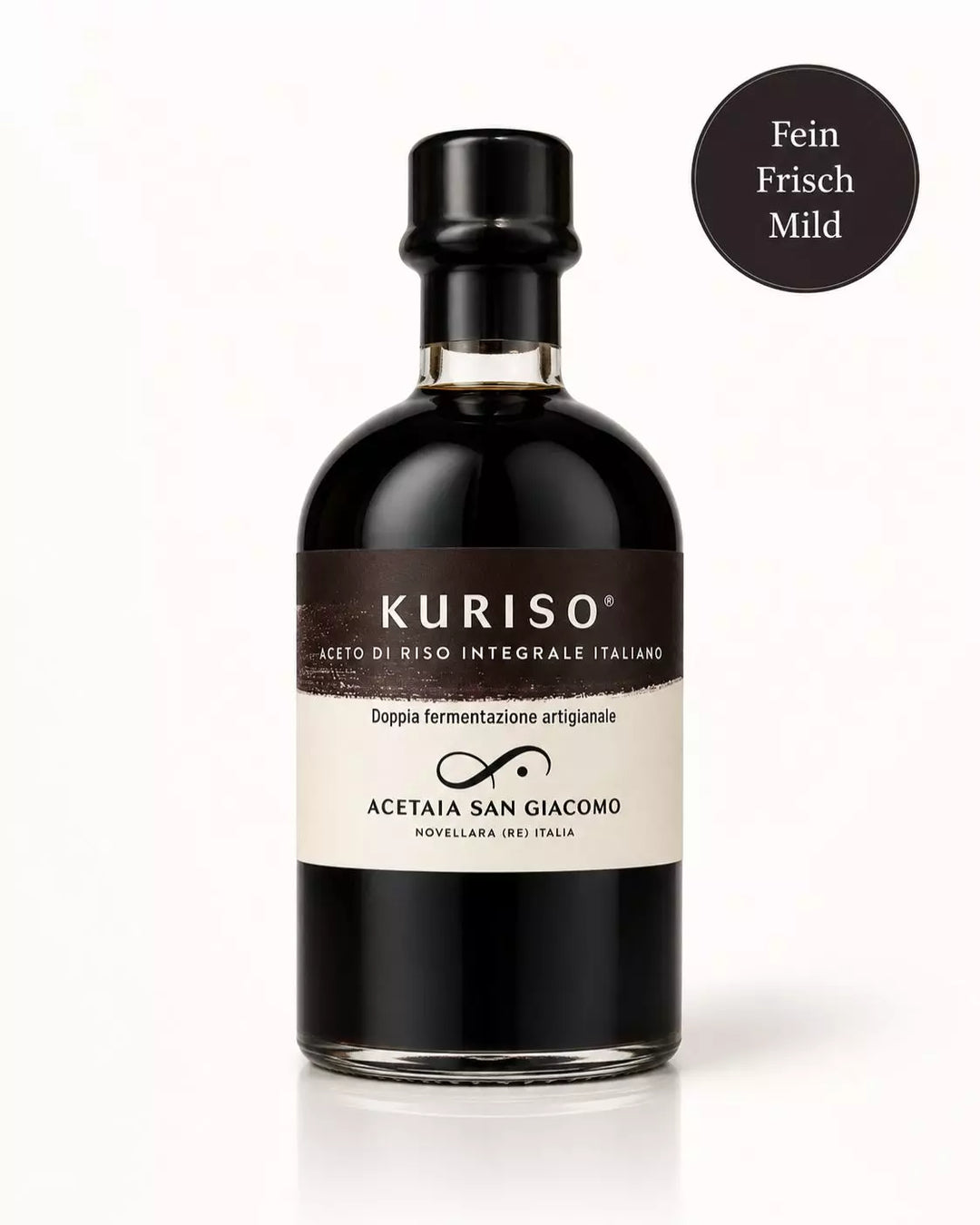 Kuriso Aceto di Riso Integrale Italiano – italienischer Reisessig in dunkler Flasche auf hellem Hintergrund