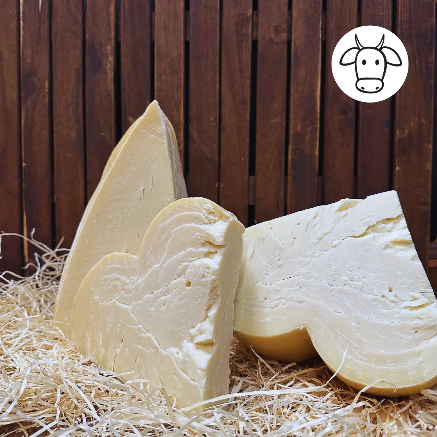 Provolone aus der Po-Ebene, aromatischer italienischer Hartkäse.