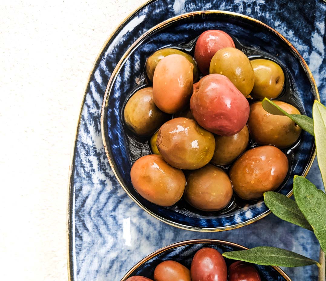 Bitetto Oliven online kaufen mit Stein in Salzlake